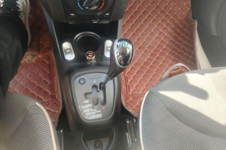 Used BYD F0 2015 1.0L AMT XuanKu Model Gear Lever