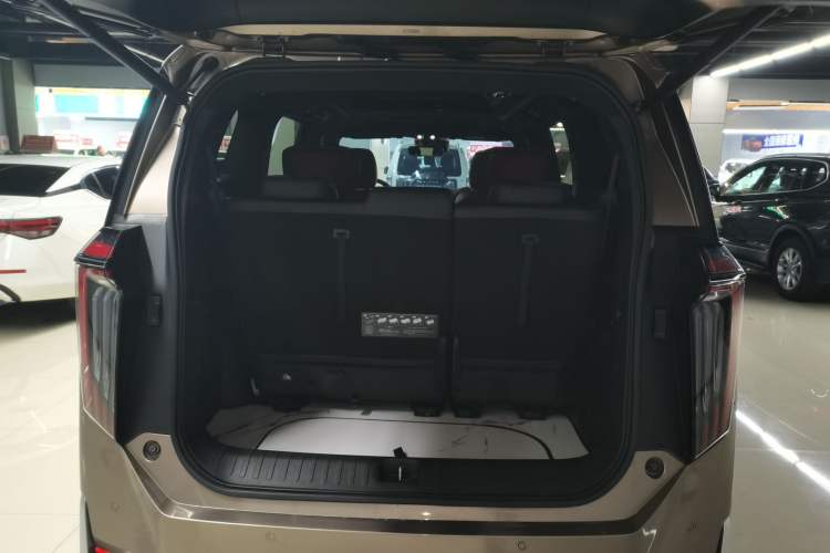 Used GAC Trumpchi M8 2023 Zongshi Series Dual-Motor Flagship Edition