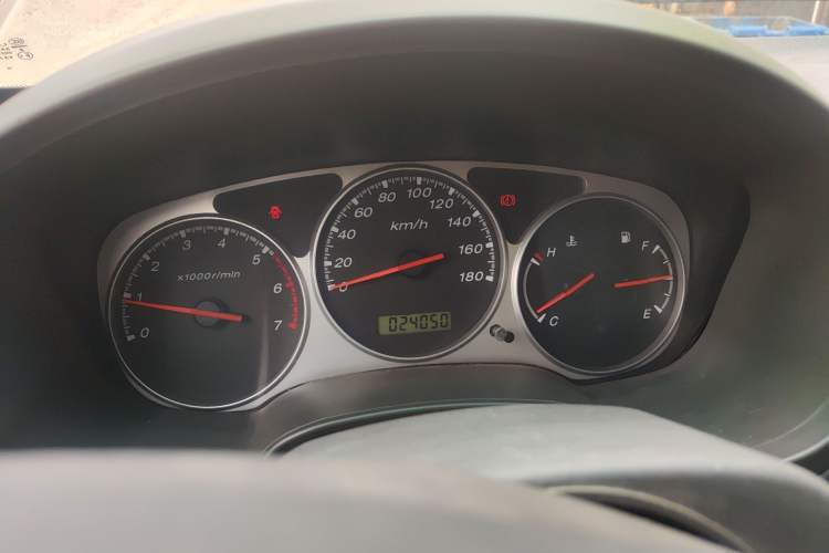 Used Golden Dragon Hiace  Instrument Cluster