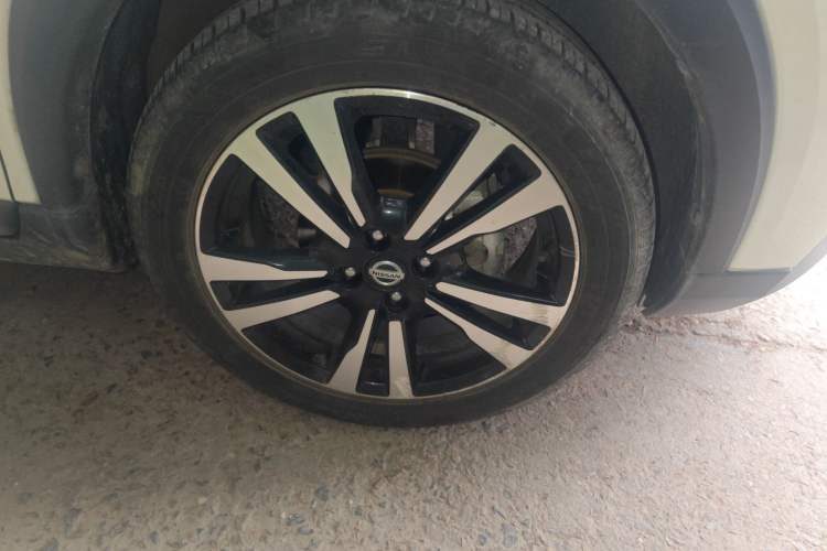 Used Nissan Kicks 2021 1.5L XV CVT Smart Connect Luxury Edition