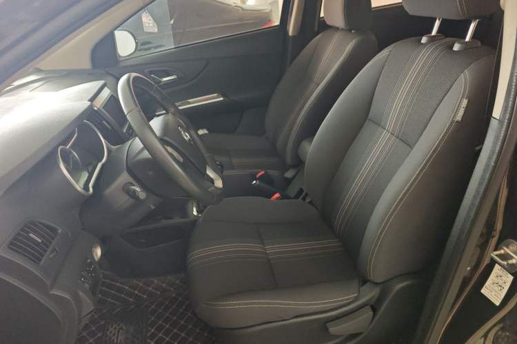 Used Dongfeng Aeolus AX3 2016 1.4T Manual ZhiKu Model
