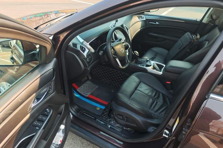 Used Cadillac SRX 2015 3.0L Comfort Version