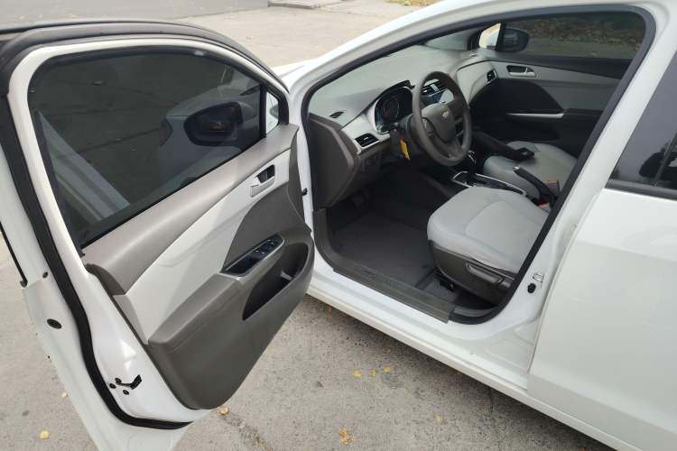 Used Chevrolet Lova RV 2016 1.5L Automatic Comfort Edition