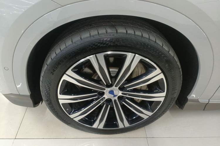 Used Denza N7 2023 Long-Range Performance Max Edition Exterior 4