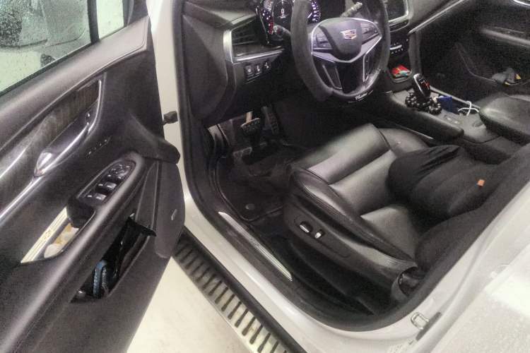 Used Cadillac XT5 2018 25T Luxury Model