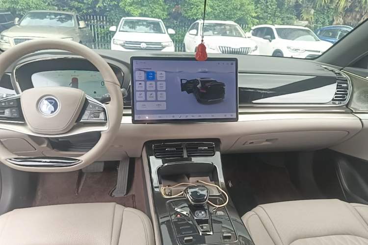Used BYD Han 2024 EV Glory Edition 605KM Front-Wheel-Drive Premium Model