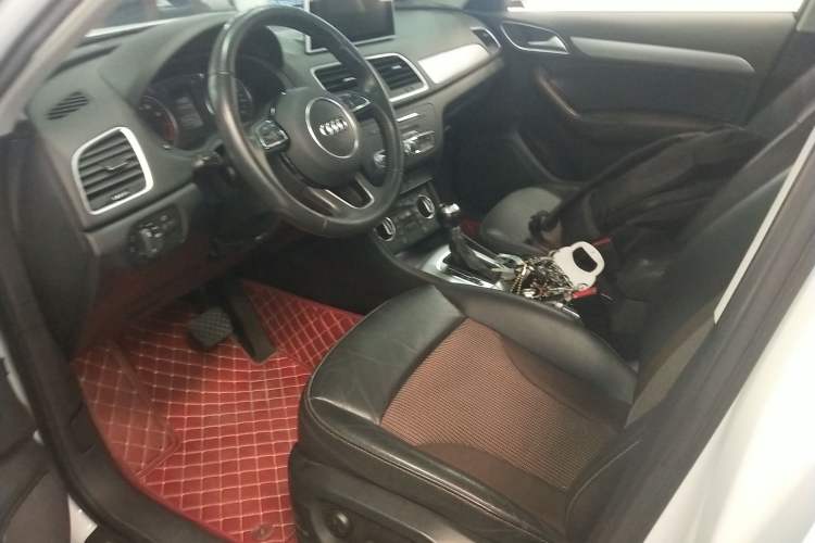 Used Audi Q3 2018 30th Anniversary Edition 35 TFSI Fashion Model Left Front Seat