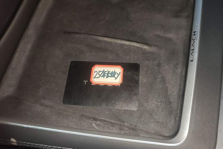 Used Tesla Model Y 2025 Long-Range All-Wheel Drive First Edition Vehicle Key