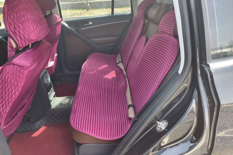 Used Volkswagen Tiguan 2015 1.8TSI Automatic All-Wheel-Drive Luxury Model Left Rear Seat