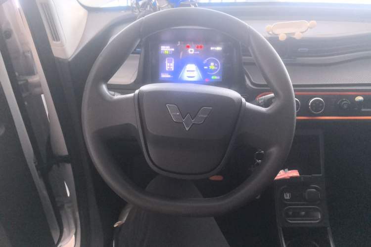 Used Wuling Hongguang MINIEV 2022 Zizai Version Lithium Iron Phosphate Steering Wheel
