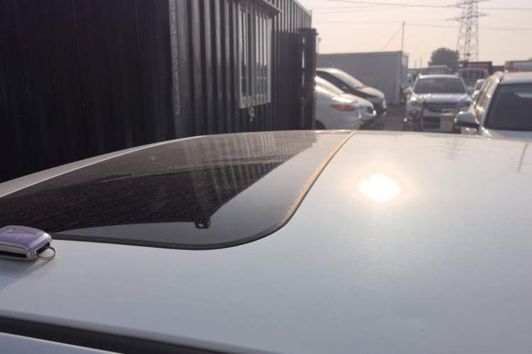 Used Nissan Lannia 2016 1.6L Manual Cool Edition