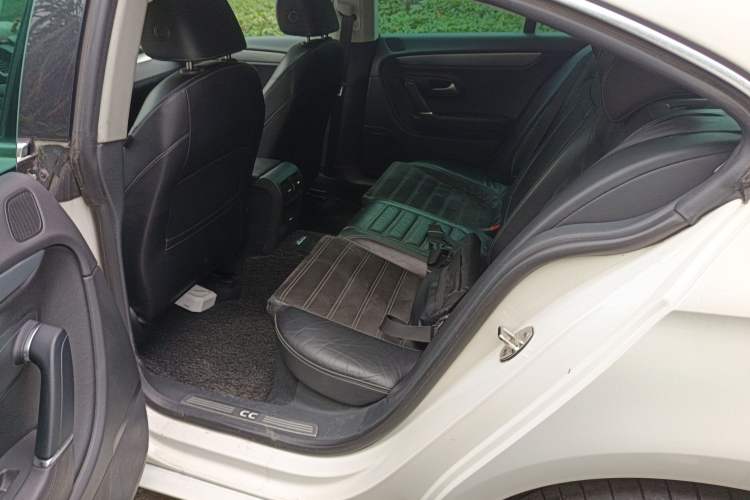 Used Volkswagen FAW-Volkswagen CC 2012 2.0 TSI Luxury Model Left Rear Seat