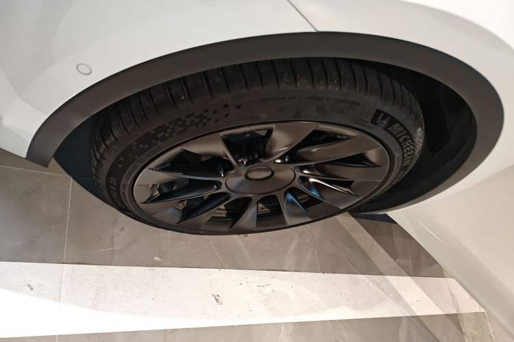 Used Tesla Model Y 2022 Rear-Wheel-Drive Version