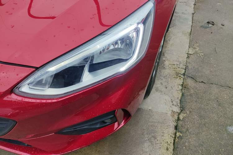 Used Ford Focus 2020 Hatchback EcoBoost 180 Automatic Trend Edition Left Front Headlight