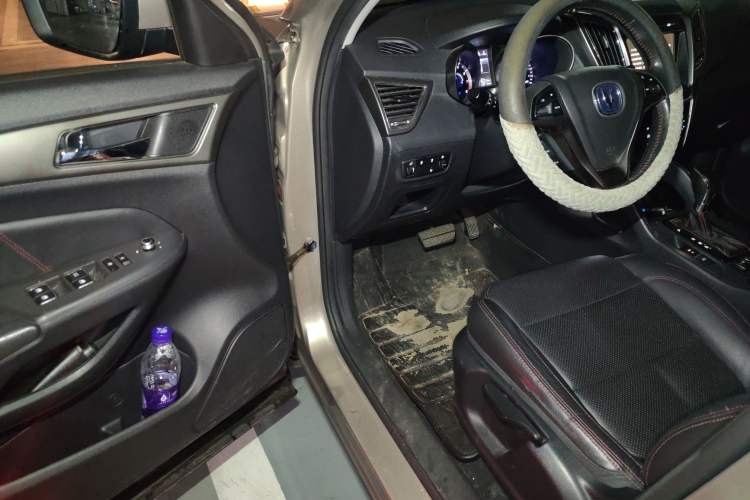 Used Changan CS75 2014 1.8T Automatic Elite Model China IV Standard
