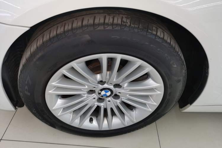 Used BMW 5 Series 2014 525Li Leading Model
