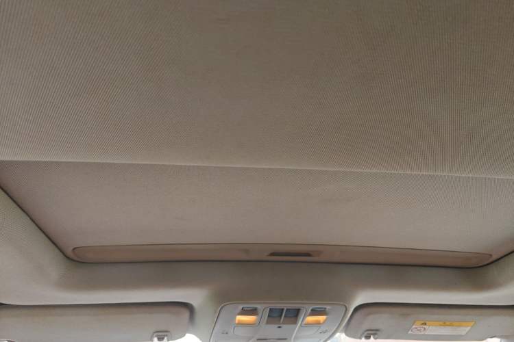 Used Chevrolet Malibu 2013 1.6T Automatic Comfort Edition Headliner