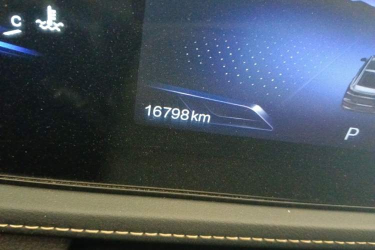 Used Bestune B70 2024 Fourth Generation 2.0T Lingyu Version Odometer Close Up