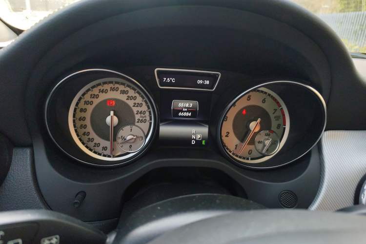 Used Mercedes-Benz GLA 2015 GLA 220 4MATIC Luxury Model