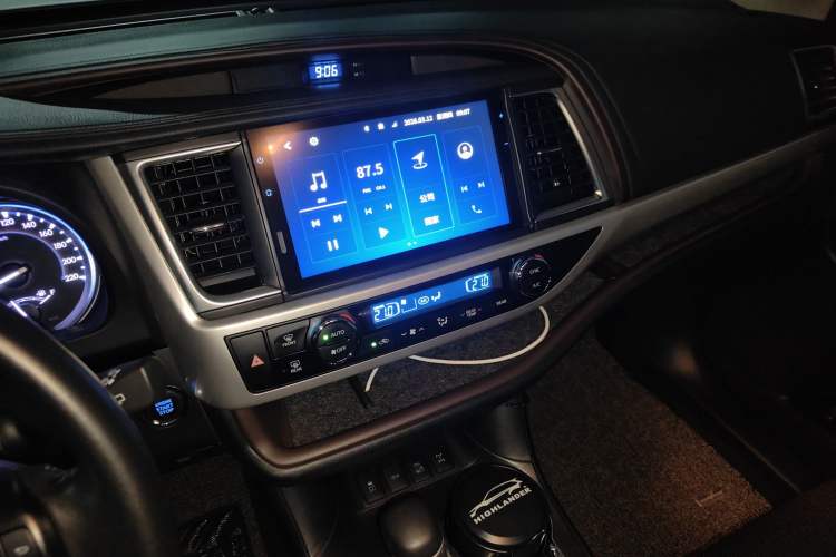 Used Toyota Highlander 2018 2.0T Four-Wheel Drive Prestige Version 7 Seats China V Emission Standard