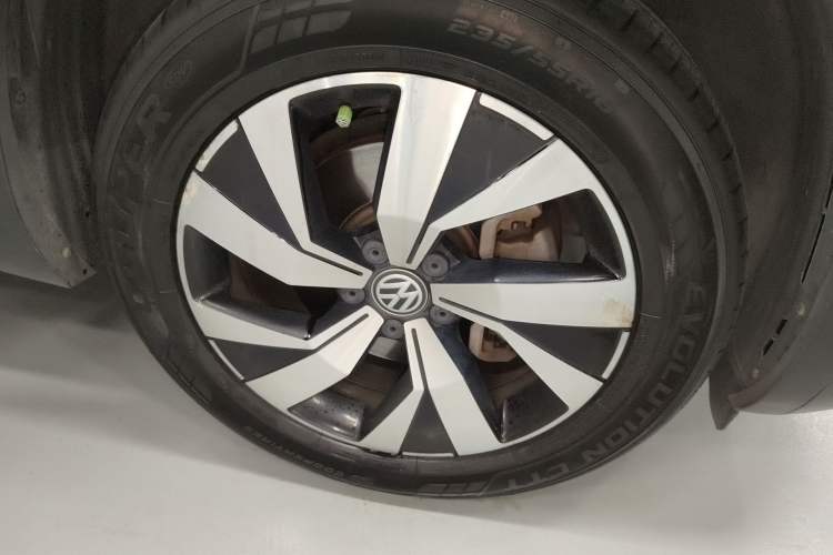 Used Volkswagen Tayron 2019 330TSI Two-Wheel Drive Luxury Model China VI Standard Right Front Wheel Hub