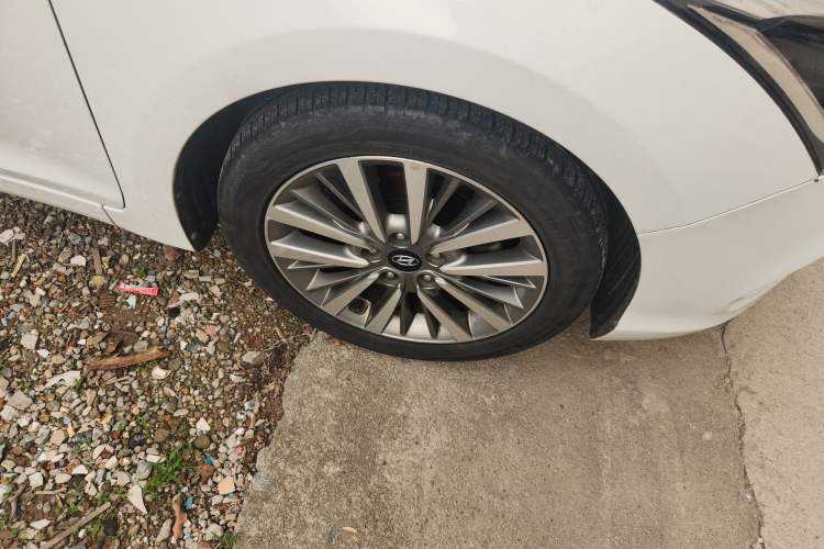 Used Hyundai Mistra 2019 1.8L Automatic Smart GLS Commemorative Model China VI Standard Right Front Wheel Hub