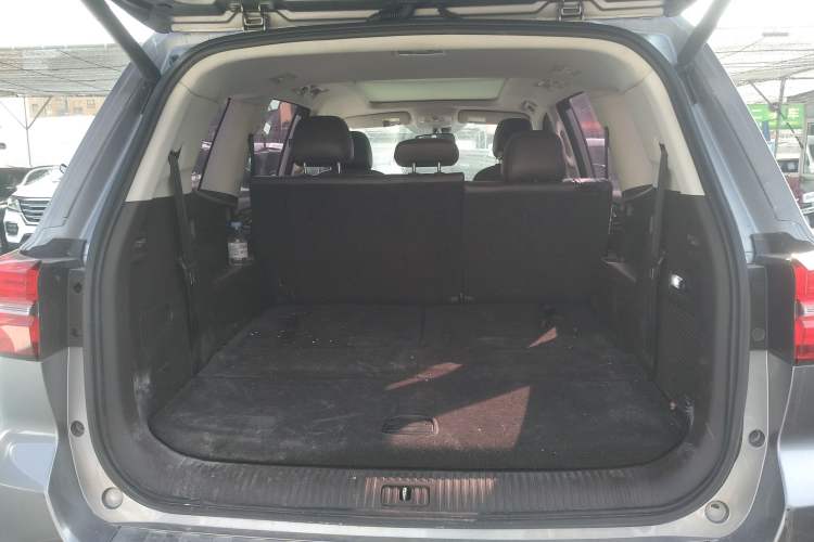 Used Roewe RX8 2018 30T Smart Connectivity Four-Wheel Drive Flagship Edition