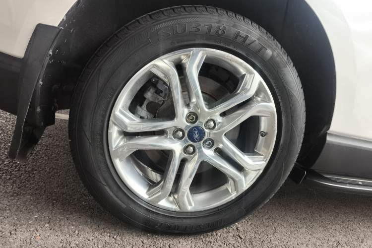 Used Ford Edge 2016 EcoBoost 245 Four-Wheel Drive Titanium Edition 7-Seater