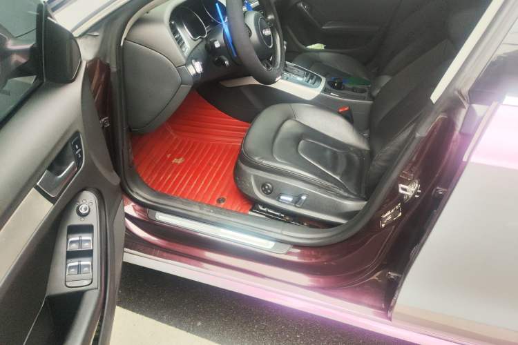 Used Audi A5 2013 Sportback 40 TFSI Driver Seat