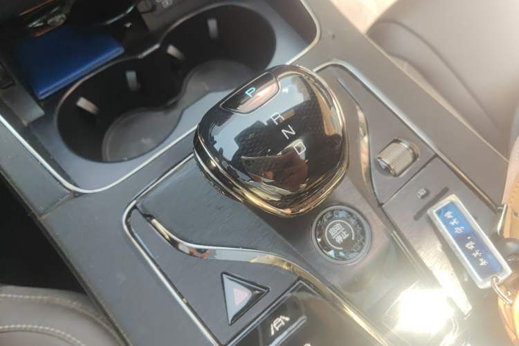Used BYD Han 2020 DM Four-Wheel Drive Performance Edition Luxury Model Gear Lever
