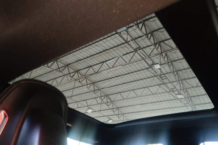 Used Mercedes-Benz EQE SUV 2023 350 4MATIC Luxury Edition Headliner