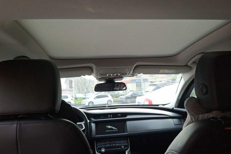 Used Jaguar XFL 2020 XFL 2.0T P200 Two-Wheel-Drive Elite Edition Headliner