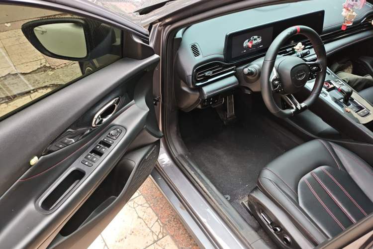 Used GAC Trumpchi EMPOW 2023 270T DCT J16 Version
