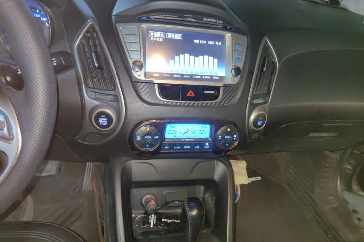 Used Hyundai ix35 2010 2.0L Automatic Two-Wheel Drive Elite Edition GLS