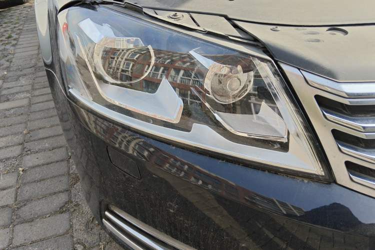 Used Volkswagen Magotan 2013 1.8TSI Luxury Model
