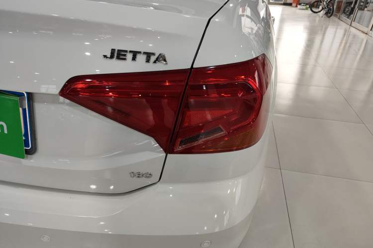 Used Volkswagen Jetta 2017 1.5L Automatic Fashion Model