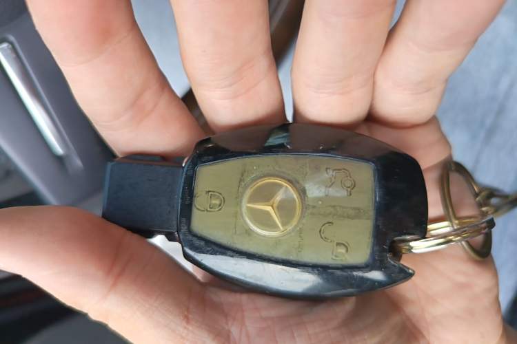 Used Mercedes-Benz GL-Class 2013 GL 500 4MATIC Vehicle Key