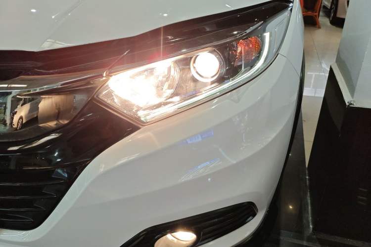 Used Honda Vezel 2020 1.5L CVT Pioneer Edition
