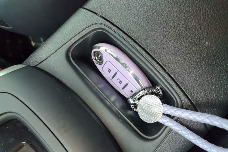 Used Nissan Sylphy 2022 Classic 1.6XE CVT Comfort Edition Vehicle Key