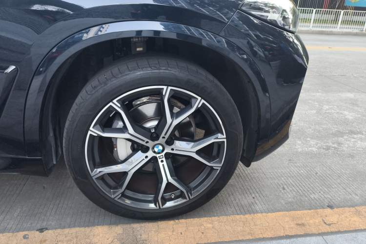 Used BMW X5 2023 xDrive 30Li Luxury M Sport Night Edition Package