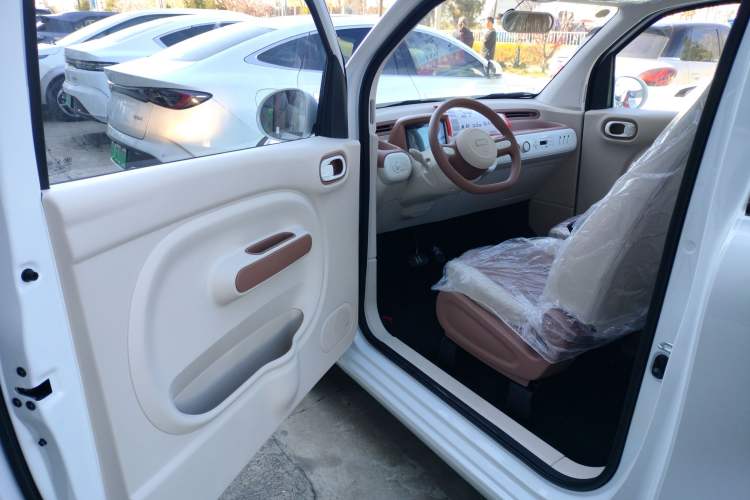 Used Bestune Pony 2026 222km Colorful Horse