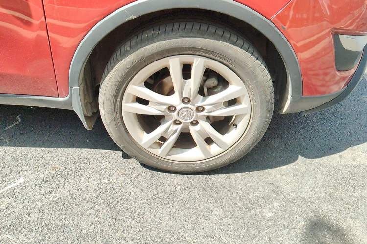 Used CHANGAN CS35 2012 1.6L Automatic Luxury Version China IV Standard Right Front Wheel Hub