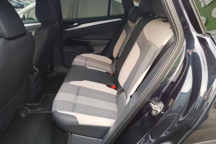 Used Volkswagen ID.4 CROZZ 2024 Pure Edition Limited Edition Left Rear Seat