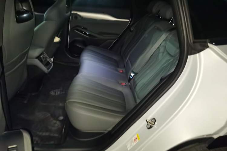 Used BYD Song L EV 2024 662 km Beyond Edition
