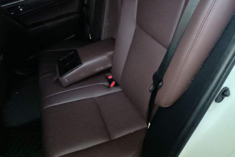 Used Toyota Levin 2018 185T CVT Luxury Edition