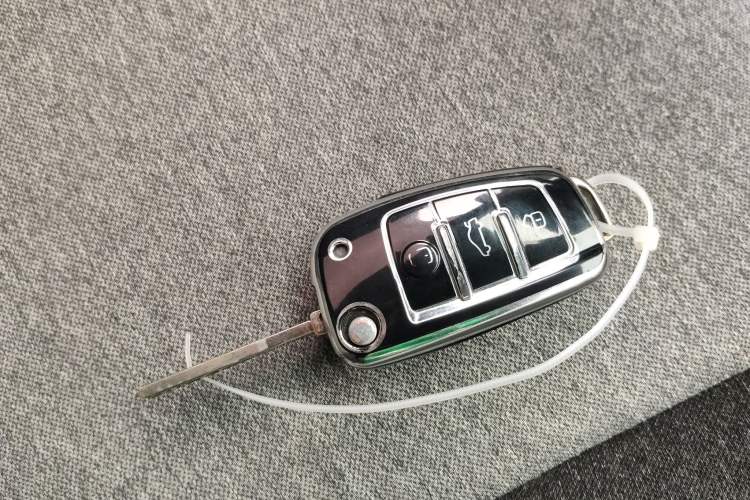 Used Chery QQ Ice Cream 2022 120km Milkshake Phosphate Lithium-Iron