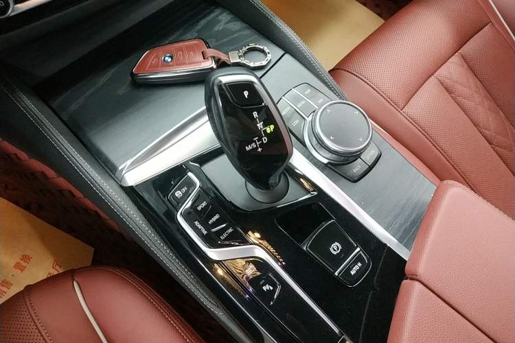 Used BMW 5 Series New Energy 2021 535Le M Sport Package Gear Lever