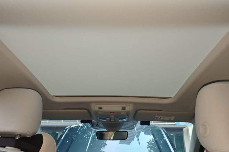 Used Volkswagen Tharu 2024 300TSI Two-Wheel-Drive Full Moon Edition