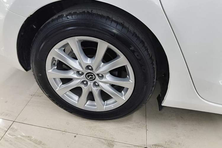 Used Mazda Atenza 2018 2.0L Blue Sky Luxury Edition China VI Standard
