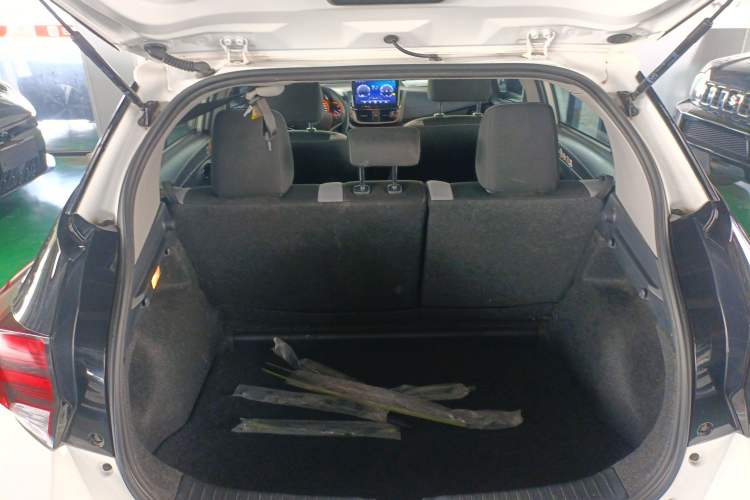 Used Toyota YARiS L Zhi Xuan 2022 X-Trail 1.5L CVT Leading PLUS Edition
